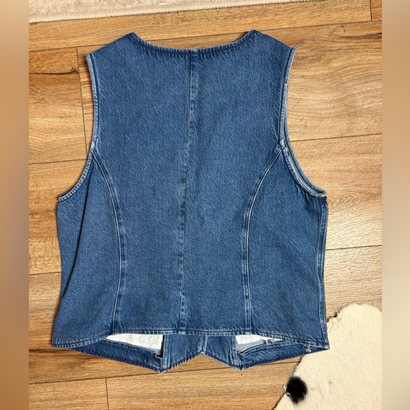 J.Crew Cottagecore denim vest V-neckline button-front closure - Picture 10 of 10